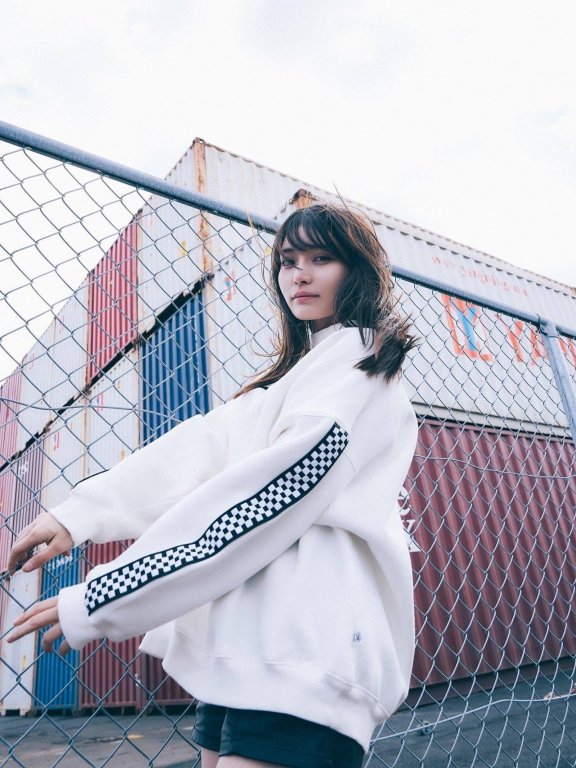 传说中慨一带一露!似鸟沙也加首本实体写真