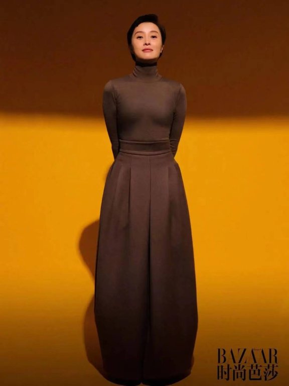 女星吴越《县委大院》演技封神,登《时尚芭莎》尽显优雅魅力