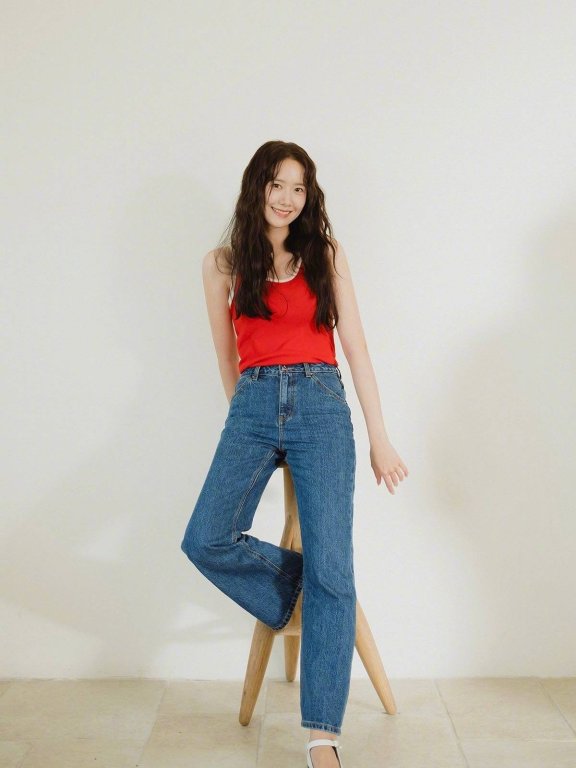 韩国女星林允儿最新写真!清丽脱俗笑容超甜美得让人窒息