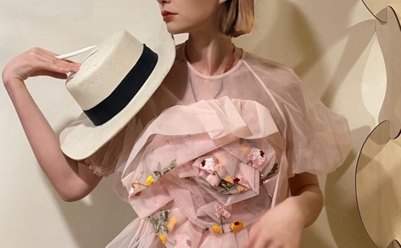 可爱到犯规！结合Y2K 、巴洛克和街头风的“鬼马系少女”托比