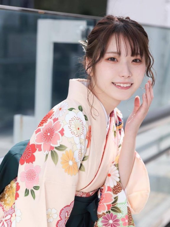 纯欲风Cosplayer日本美女「红羽りお」