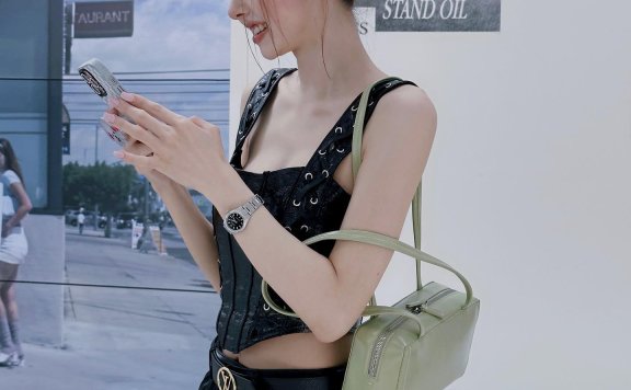 又更新了几个小众手袋!这些品牌现在特别受韩国女生欢迎