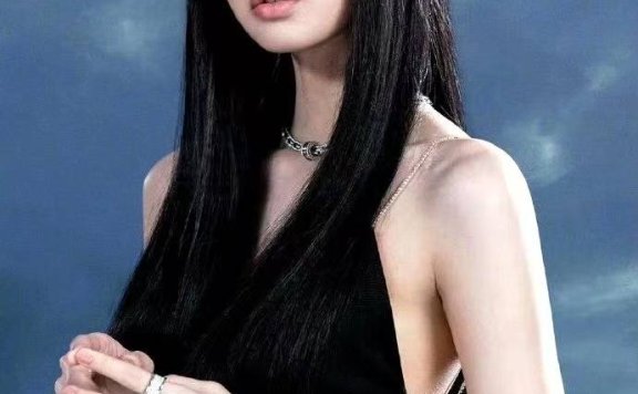 Lisa入驻2023亚洲名人堂晒泳装照!曼妙身材性感火辣