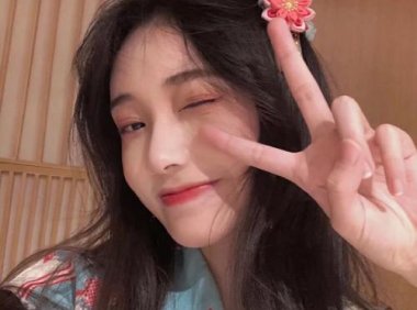 宝宝我们去阳台做一下运动 单亲家庭太不容易