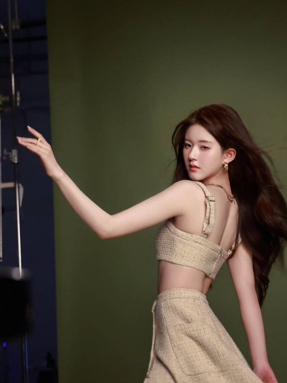 赵露思最新写真!甜美可人性感妖娆太可爱