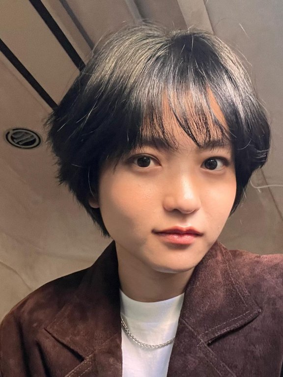 金泰梨为新戏剪一头短发,变身英气十足假小子