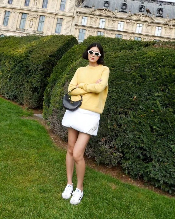 天冷离不开被窝？Prada让你把棉被穿出门