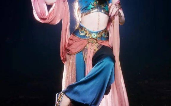 赵露思COS敦煌神女!露脐装秀小蛮腰雪肌白嫩真拼