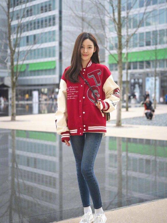 春天穿什么?一起看时尚潮人街拍就知道他们太会打扮了!