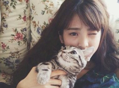 爸爸跑长途我跟妈妈一直等着他 他是不回家的爸爸