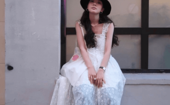 Ins时尚博主yangeeeyang如沐春风穿搭 春夏明媚的味道