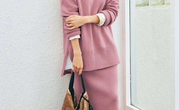 “针织毛衣”怎么穿能显白?颜色和款式搭配好了就高级还洋气