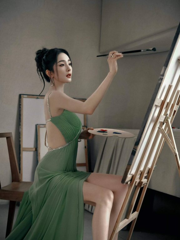 杨幂真是内娱的天花板,衣品、颜值和身材都很绝!