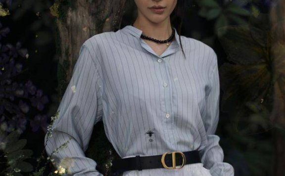 Angelababy最新大片变换七套造型,仙女和女侠风自由切换!