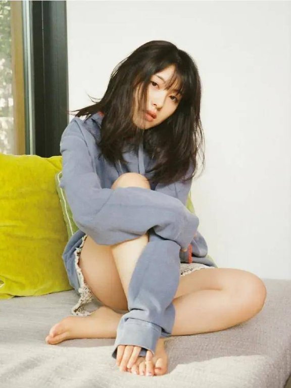 滨边美波超靓写真!雪肤玉貌大长腿美得让人窒息