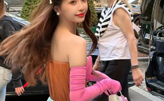 夏天来了,学学虞书欣的穿搭镜头感!