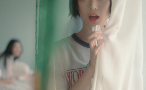 Hanni俏皮又有少年感的波波头新造型,引发了一波短发潮