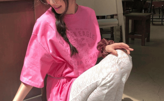 穿搭风格很独特:看ins时尚博主FromBeginning生活穿衣打扮指南