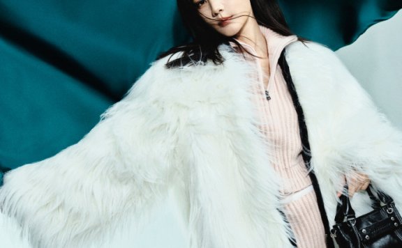 李一桐Wonderland封面时尚大片