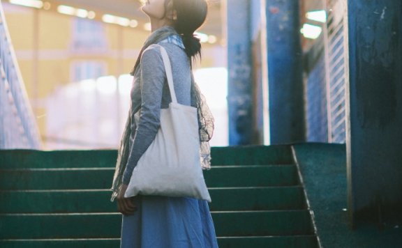 周洁琼剧照：来姗姗的世界走一走