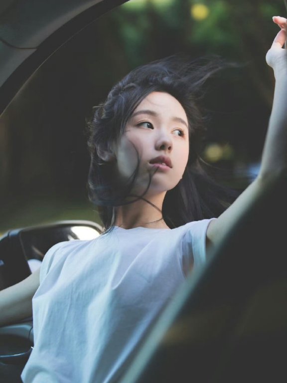 陈都灵漂亮的面容,太精致