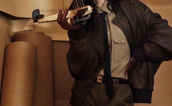 刘诗诗《嘉人》杂志造型,展现酷飒一面