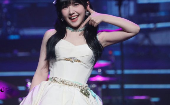 赖美云最新造型,美丽迷人