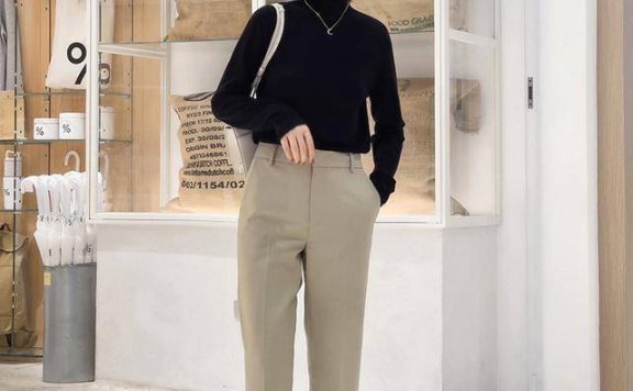 杨幂又火了一种搭配:乐福鞋搭配长裤出街高级显瘦还很美