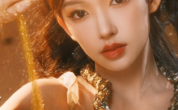 程潇全新金色华丽造型亮眼 分外妖娆