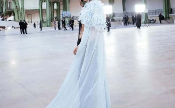 Jennie一组美图更新