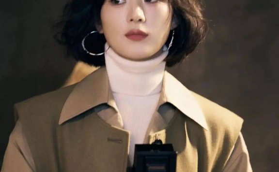 赵丽颖大衣搭配糯米裤好美！新剧穿搭火了，155~175穿气质爆棚