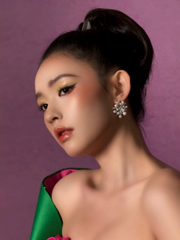 林允微博之夜造型好美,什么造型都可以完美驾驭,期待红毯!