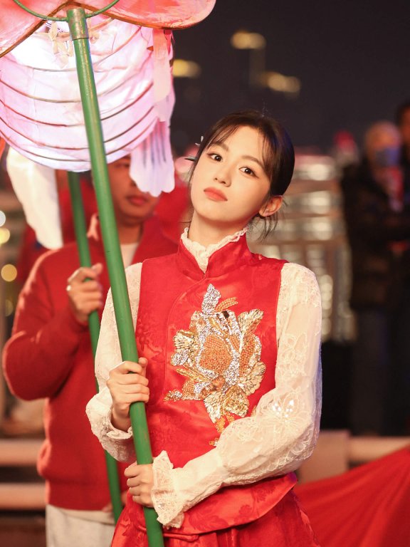 周也:红红火火一起过新年!!