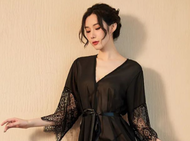 穿情趣内衣可以有多爽？闺蜜试完后直呼「解锁新大陆」