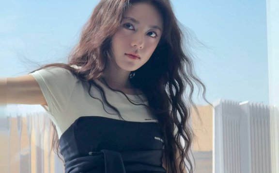 赵今麦最新生活照 越长越美了