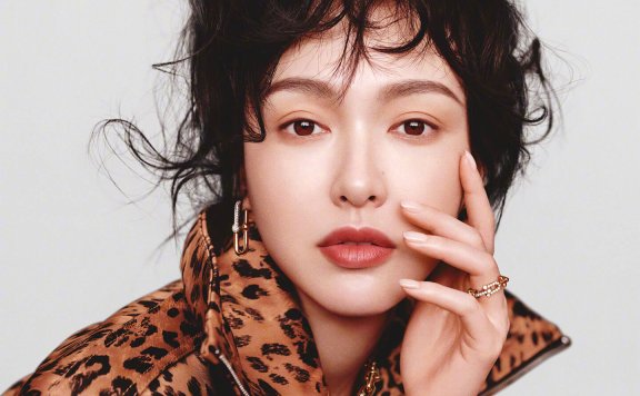 唐嫣嘉人二月刊封面情绪独白大片