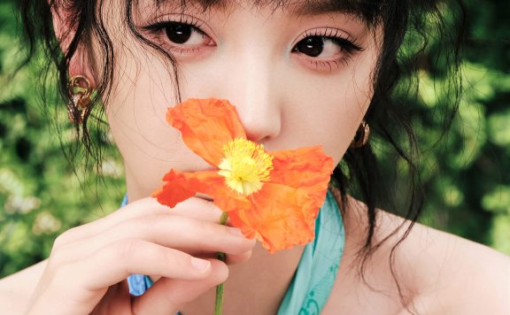 丝巾之艺绽放春日灵感,田曦薇与GUCCI一起诠释优雅个性,解锁百变风格