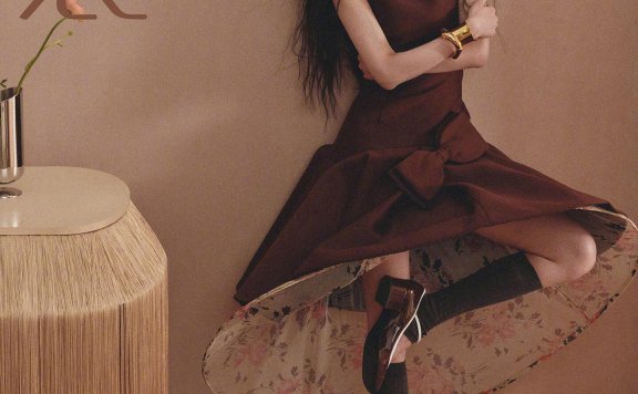 陈都灵2025年《时装LOFFICIEL》五月刊封面大片出炉