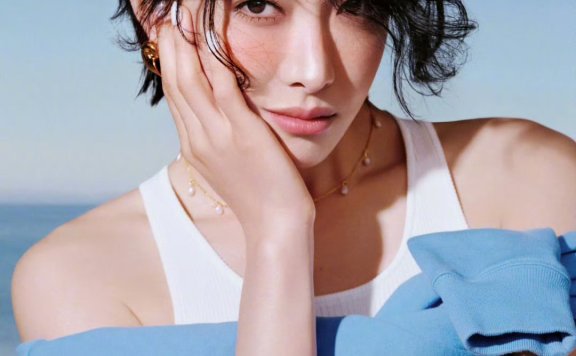 宋茜航海系时尚芭莎7月封面大片