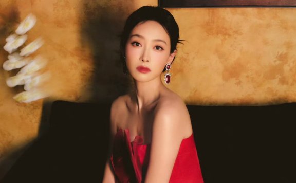 宋茜近三次活动露面的时尚礼服配置