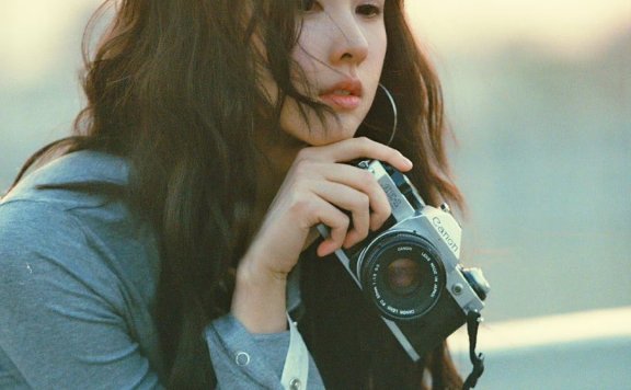 陈都灵最新港风造型写真图片