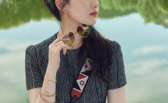 刘亦菲,浅浅一笑,美丽迷人