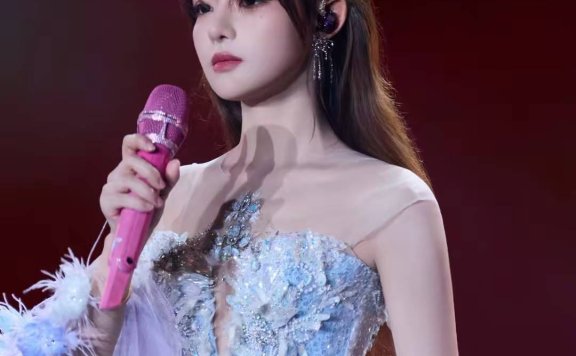 26岁黄霄雲“逆龄生长”!少女感炸裂,这么好的状态谁看了不喜欢