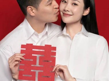 李纯马頔官宣结婚!张含韵王菊徐僧张瑶等送出祝福