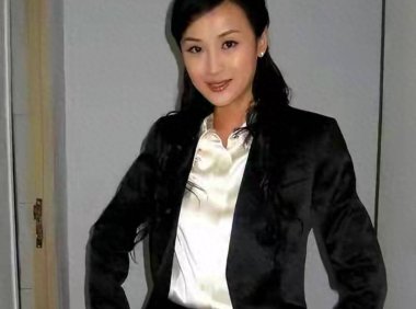 长得漂亮却出道25年零绯闻,如今夫妻恩爱事业好活成人生赢家