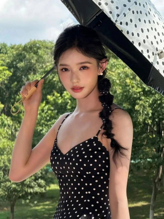 林允最新的美图照片,真的有被她美到啊!