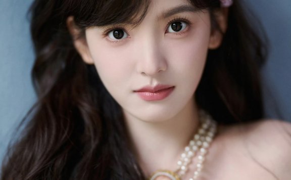 章若楠最新美图写真,浪漫序章从此刻开启