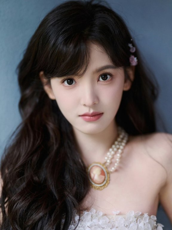 章若楠最新美图写真,浪漫序章从此刻开启