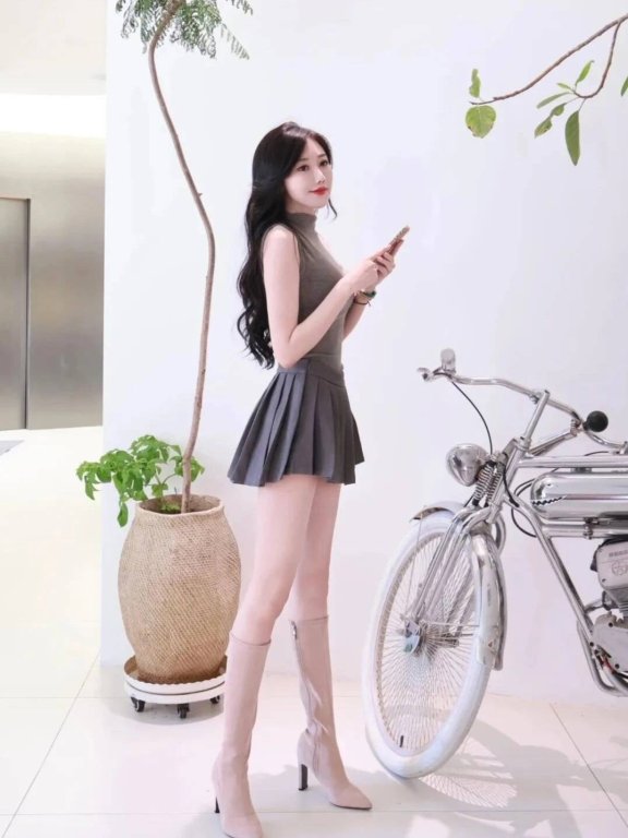 颜值美女，冷白皮简直太高级