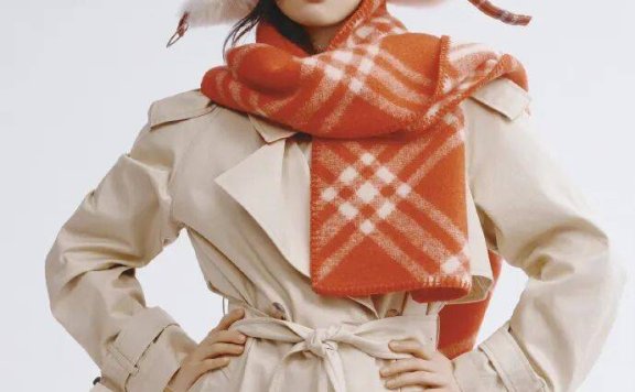 张婧仪这波 InStyle 十七周年造型，是把温柔焊在骨相里的经典封面教科书